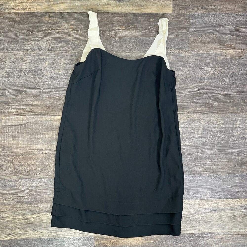Banana Republic black sleeveless shift dress size 10 B49